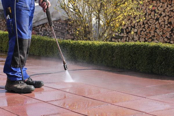 Cost of Driveway Pavers Cleaning in Norwalk