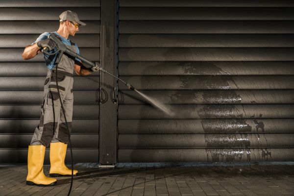 Cost of Garage Pressure Washing in Norwalk