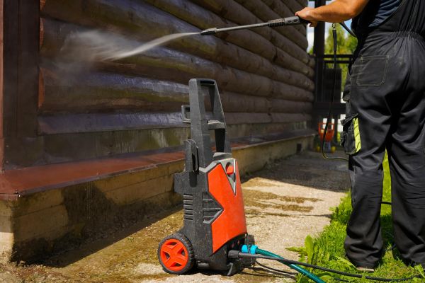 Cost of Wood House Exterior Cleaning in Norwalk