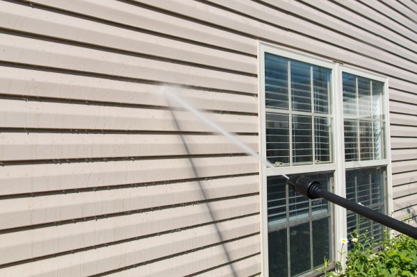 Cost of House Pressure Washing in Norwalk