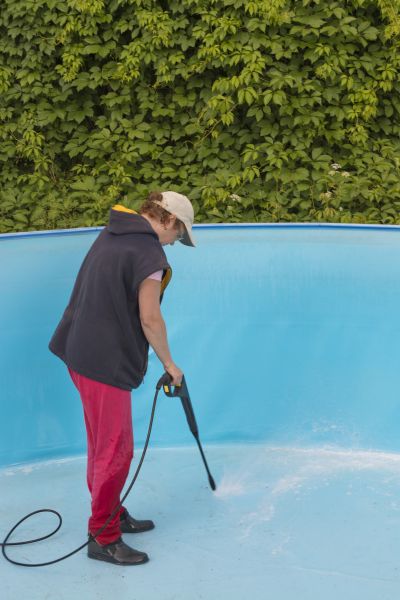 Cost of Pool Pressure Washing in Norwalk