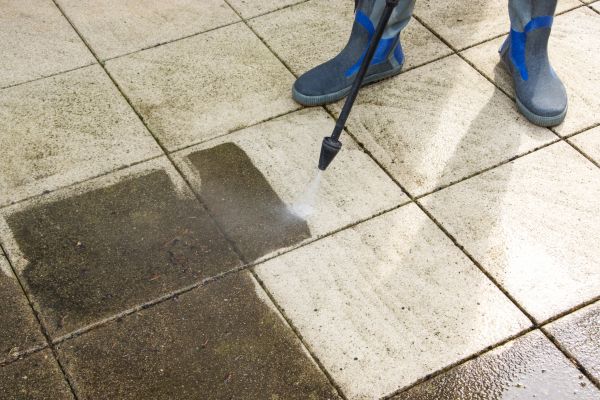 Cost of Outdoor Concrete Cleaning in Norwalk