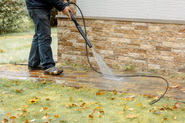 Cost of Residential Powerwashing in Norwalk